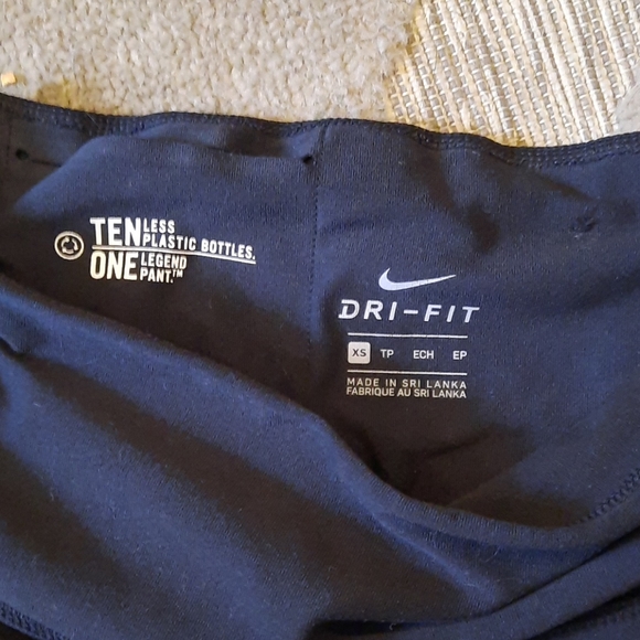 Nike dri fit leggings - Picture 2 of 4